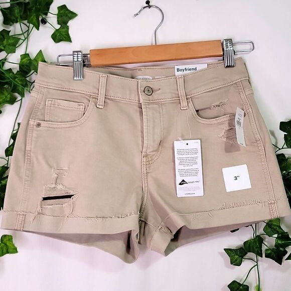 Old Navy. Boyfriend Shorts. Mid-Rise. Size 2. NWT - Picture 1 of 9
